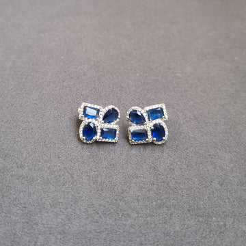 E018 Earrings