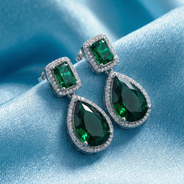 GREEN GLAM DROPS EARRINGS [H]E177