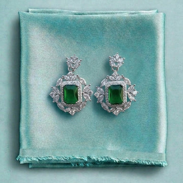 EMERALD GLAM EARRINGS E207