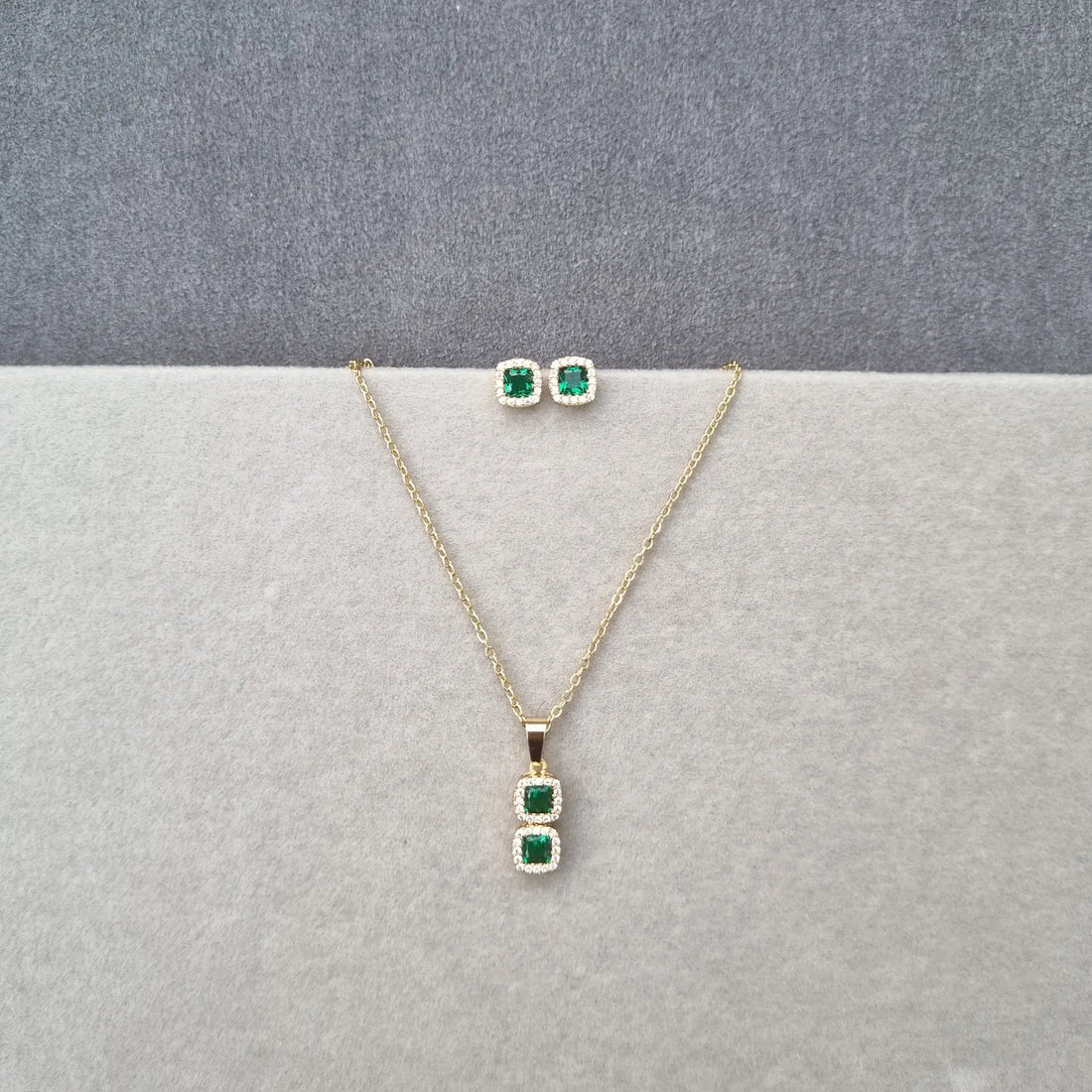 Golden Aura Double Square Emerald Set [A]S079