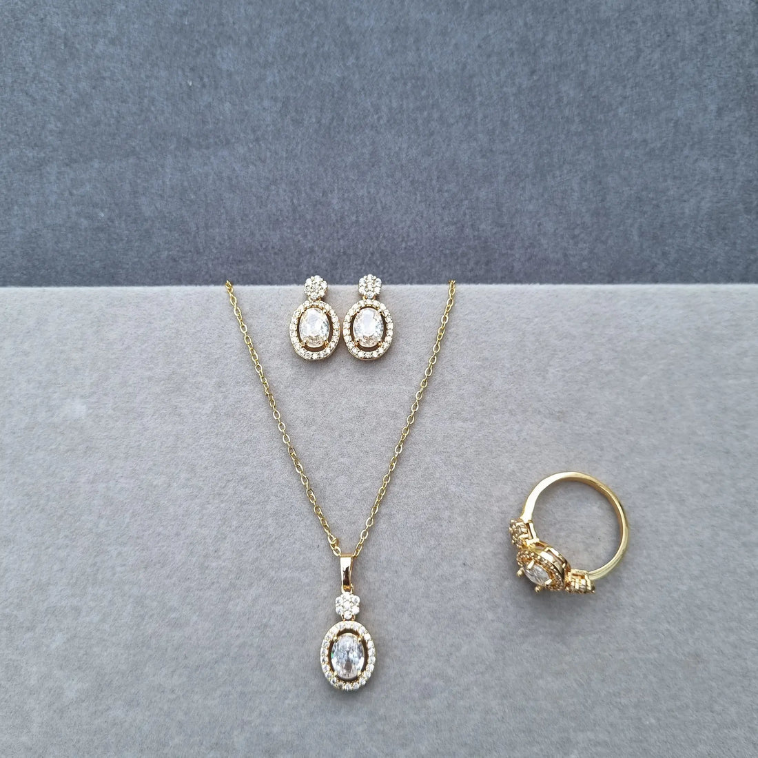 Oval Majesty Trio Set [A]S084