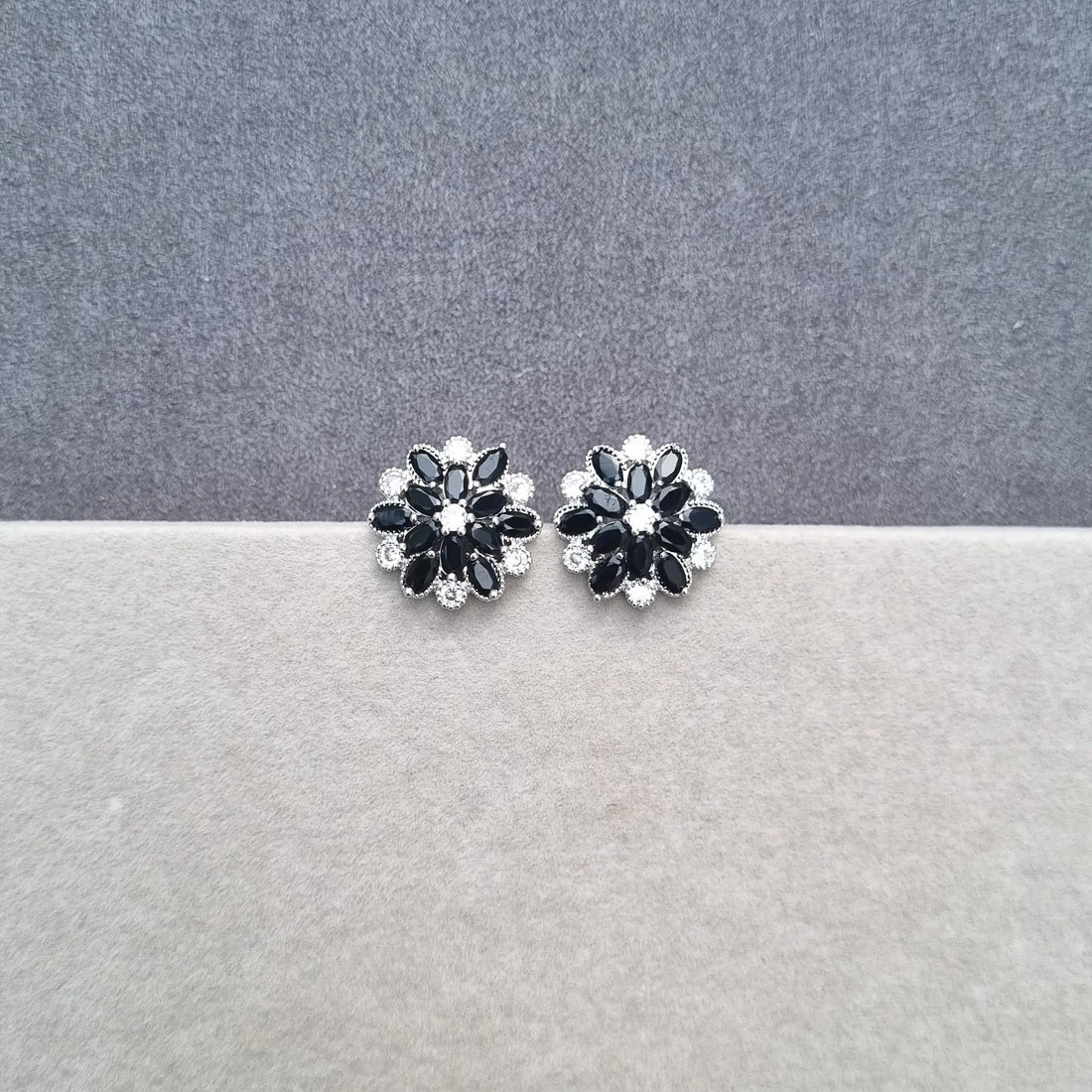 Royal Noir Silver Flora Studs [A]E614