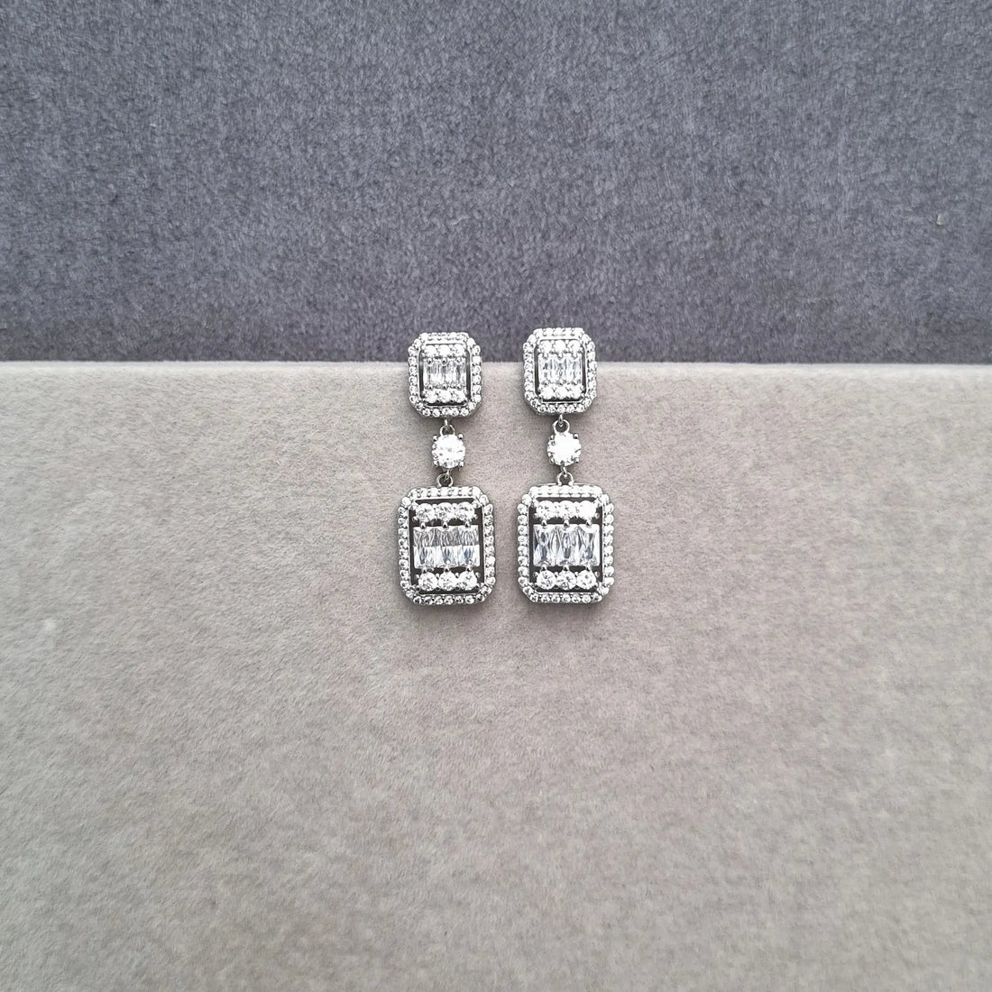 Aura Diamond-Cut Geometric Statement Drops [A]E629