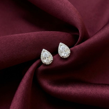 Teardrop Diamond Stud Earrings [M]E542