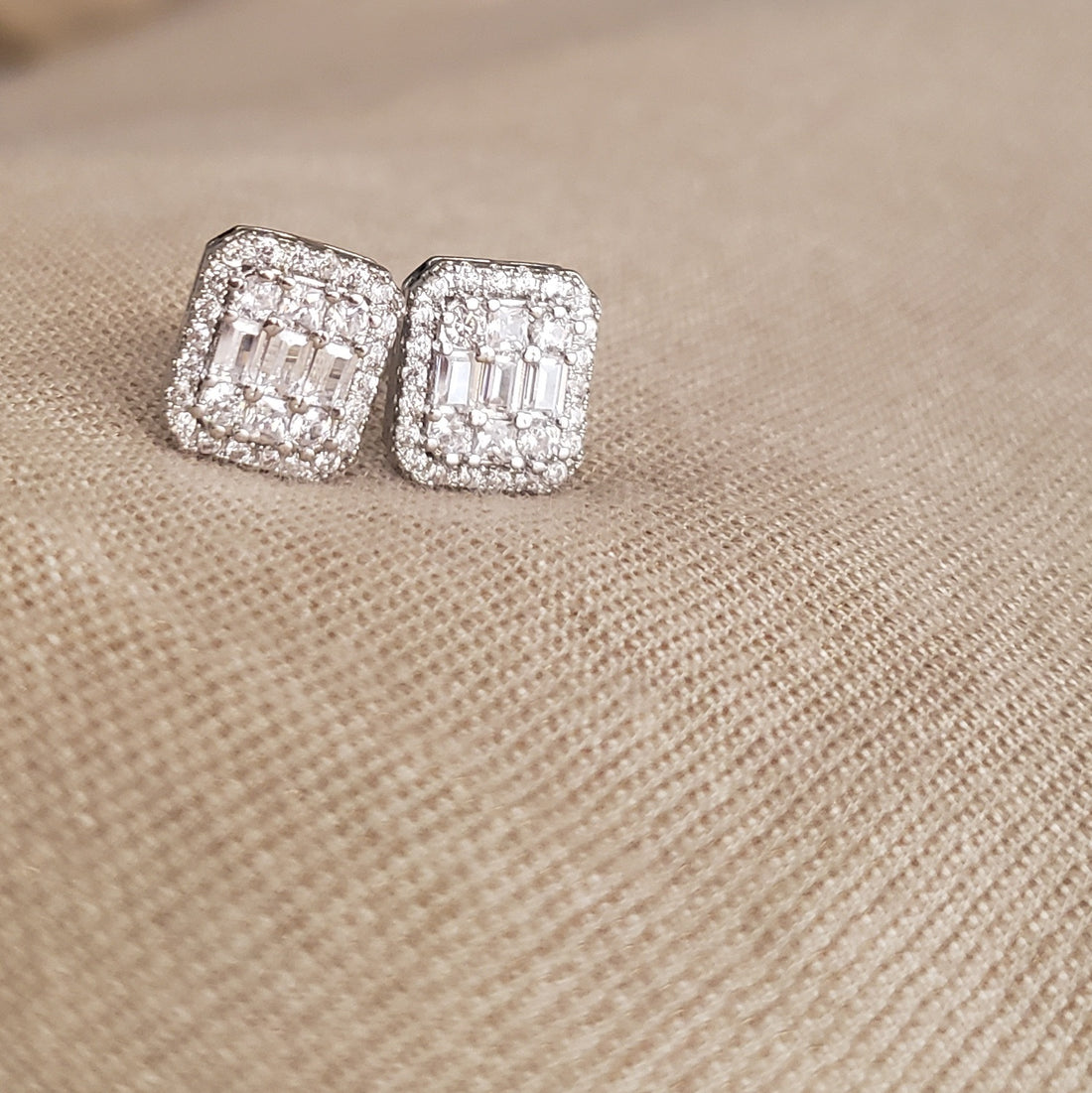 E039 Earrings