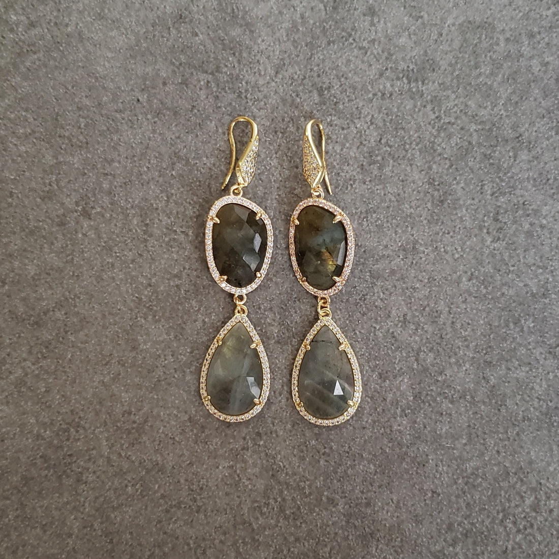 E014 Earrings