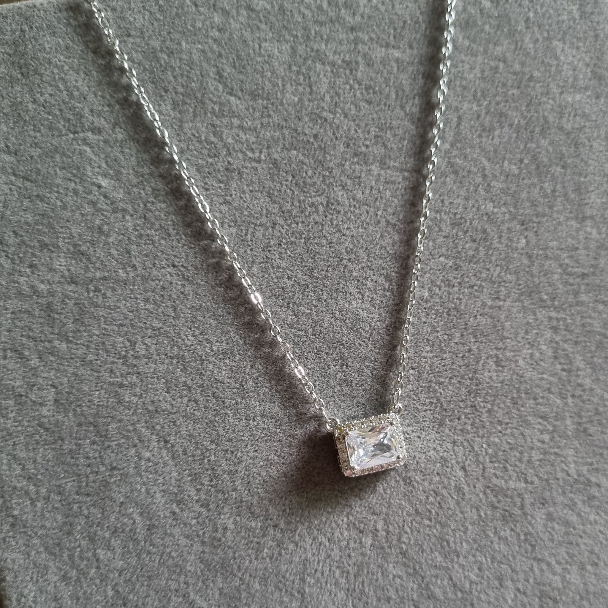 [H]HN126 Necklace