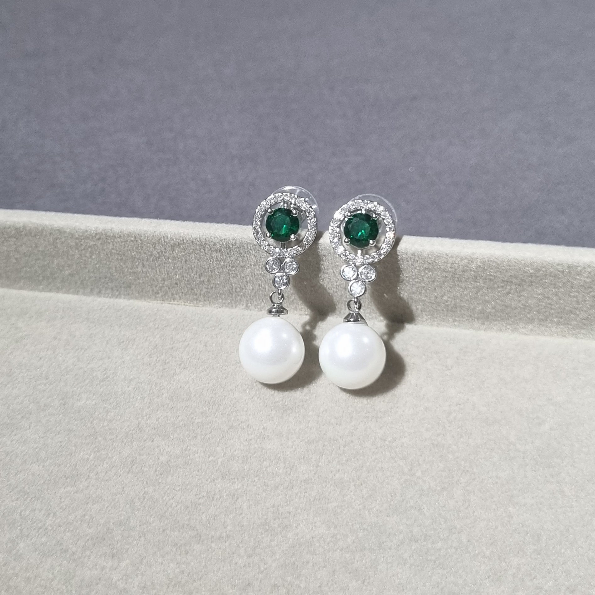 E093 Earrings