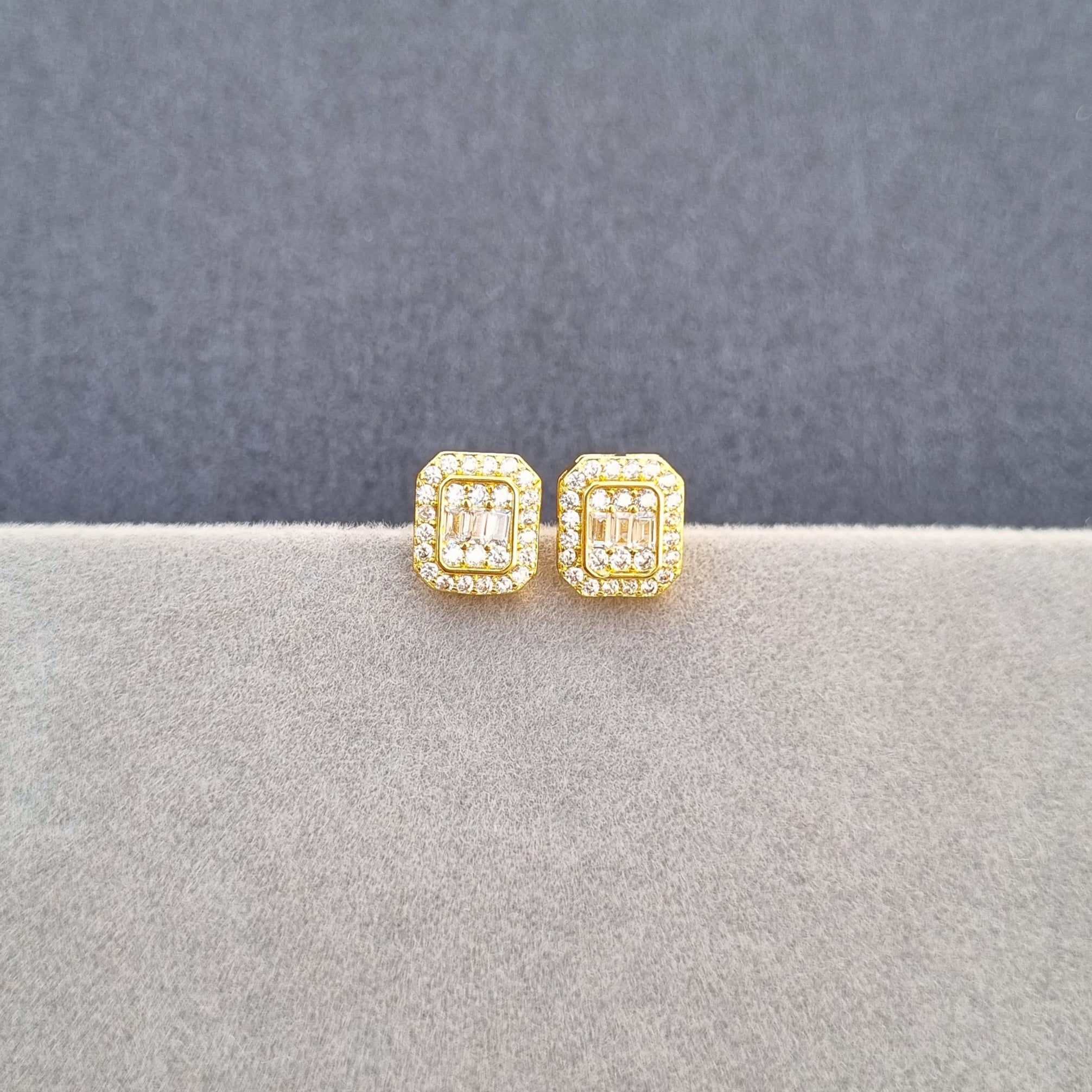 E086 Earrings