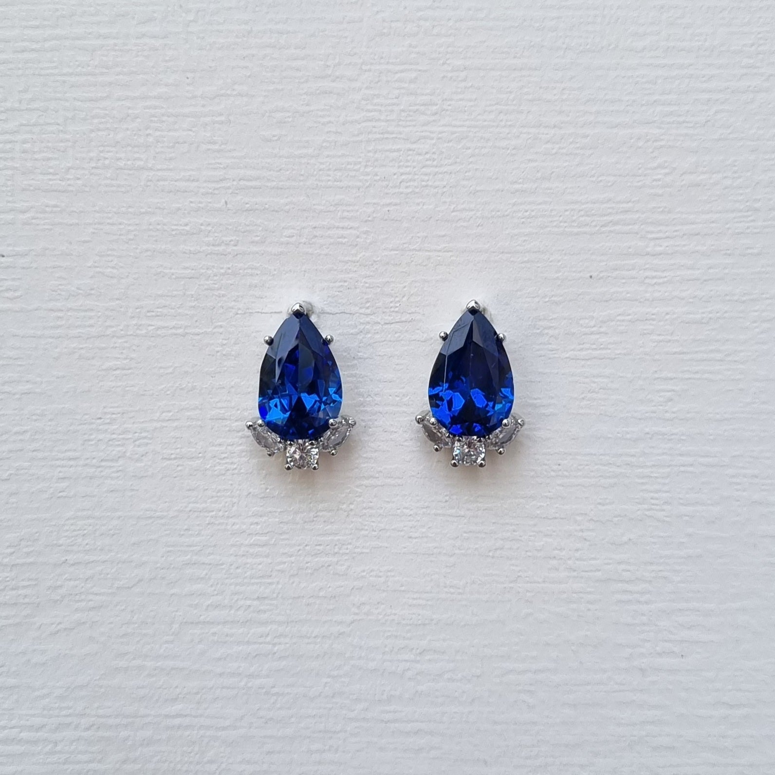 MORNING DEW DROPS EARRINGS [S]E291