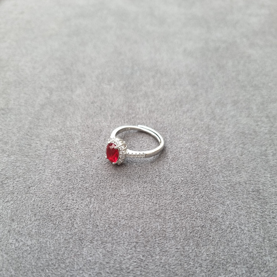 RUBY SOLITAIRE RING [M]R099