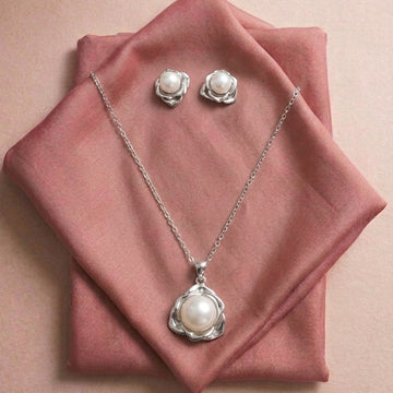 Elysian Rose Pearl Necklace & Earrings Set [H]S073