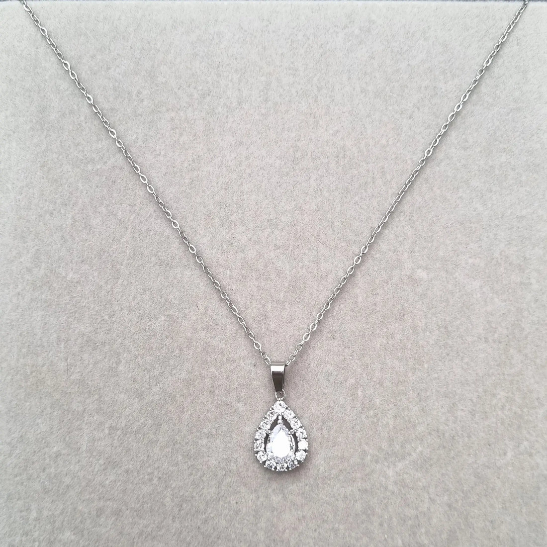 Dewdrop Pendant Necklace [H]N191
