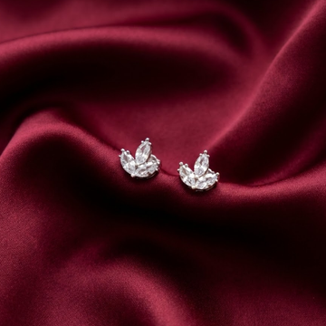 Diamond Leaf Studs [S]E538