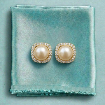 Pearl-Glimmer Square Earrings [H]E564