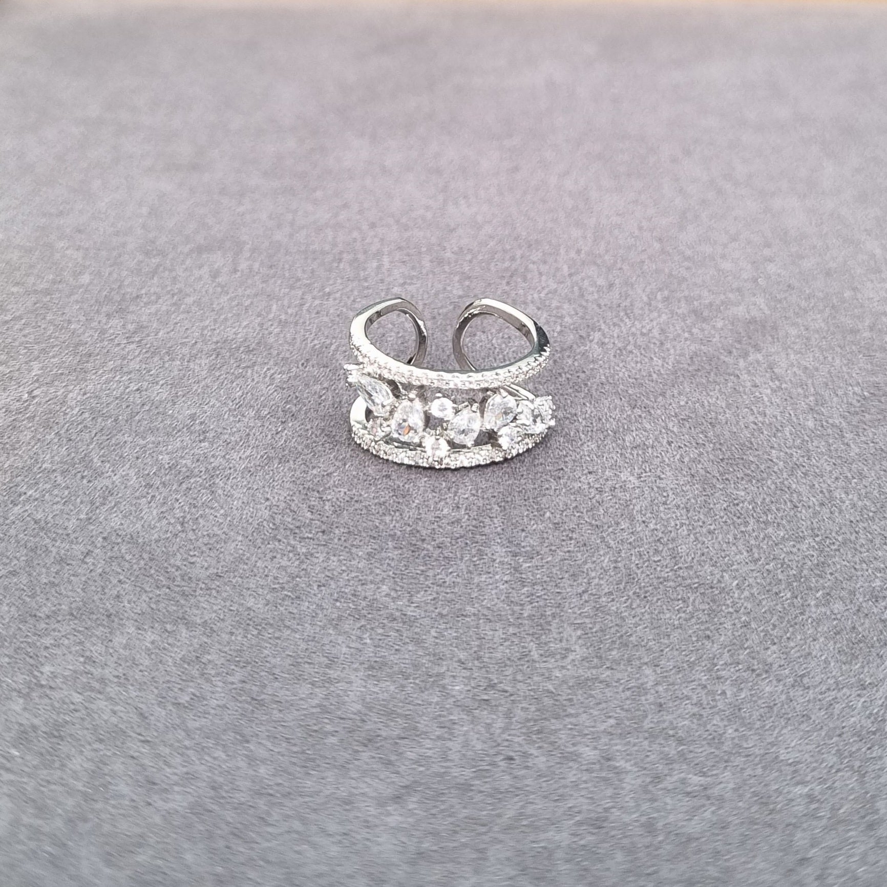 [H]R082 Ring