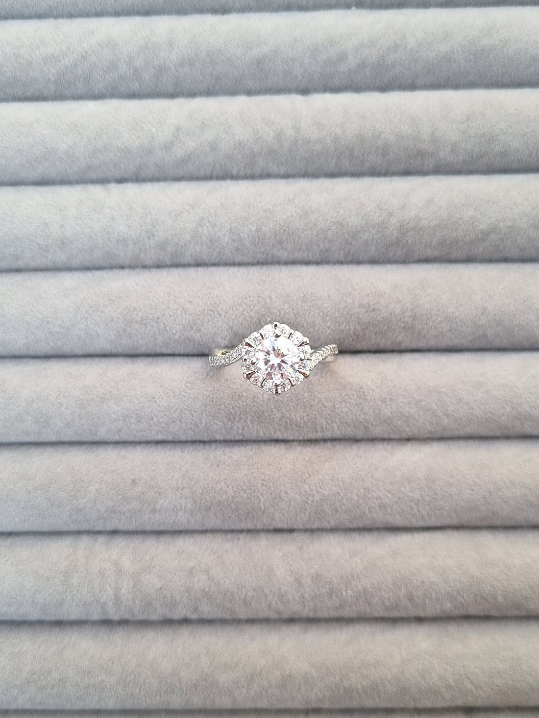 Diamond Solitaire Engagement Ring [M]R100 - Pastels