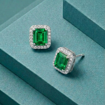 GREEN SPARKLE STUDS [H]E307