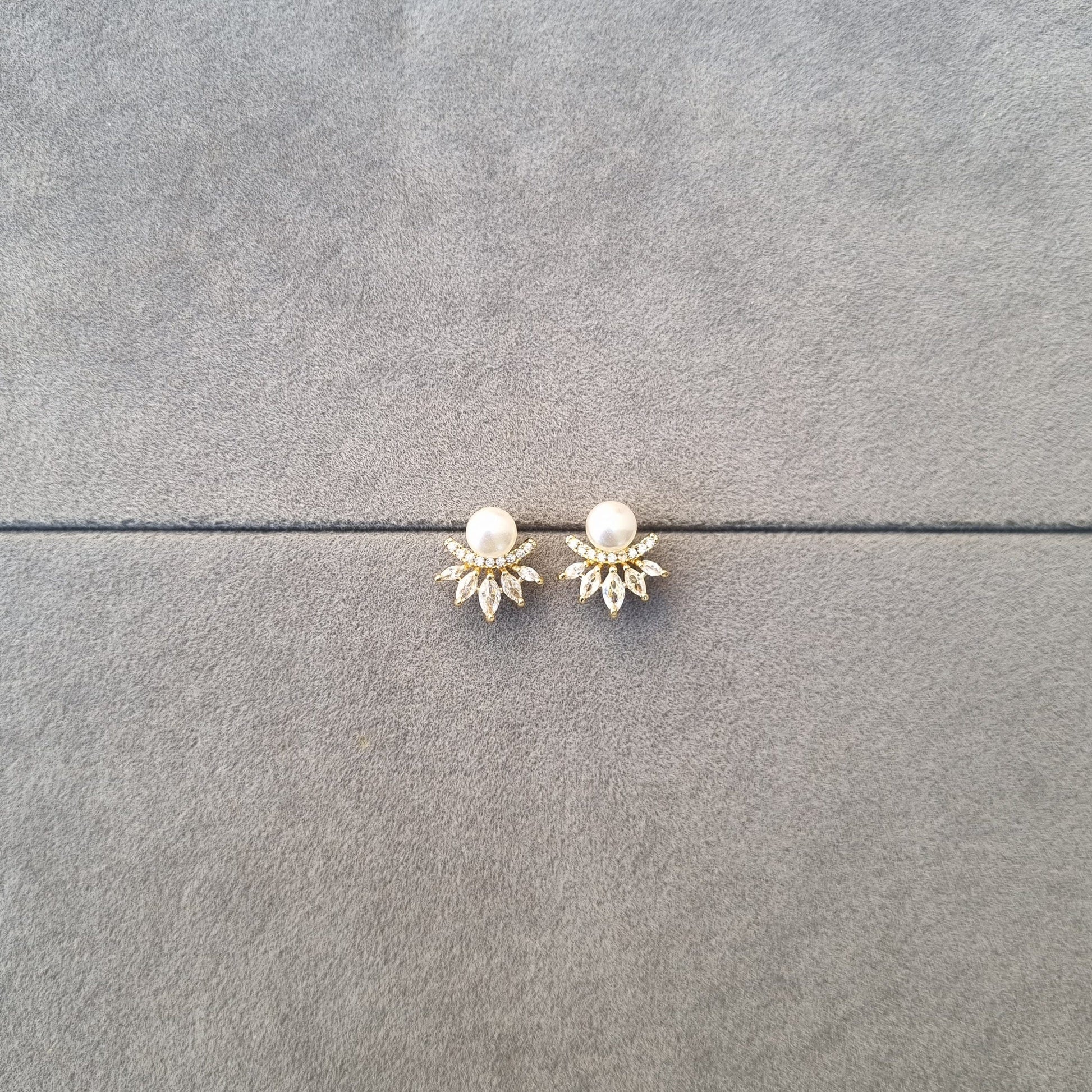 Royal Pearl Tiara Stud Earrings [A]E575 - Pastels