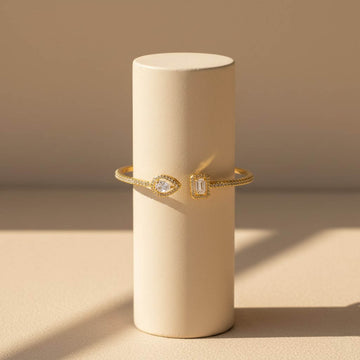 DUAL STONES GOLD BANGLE B032